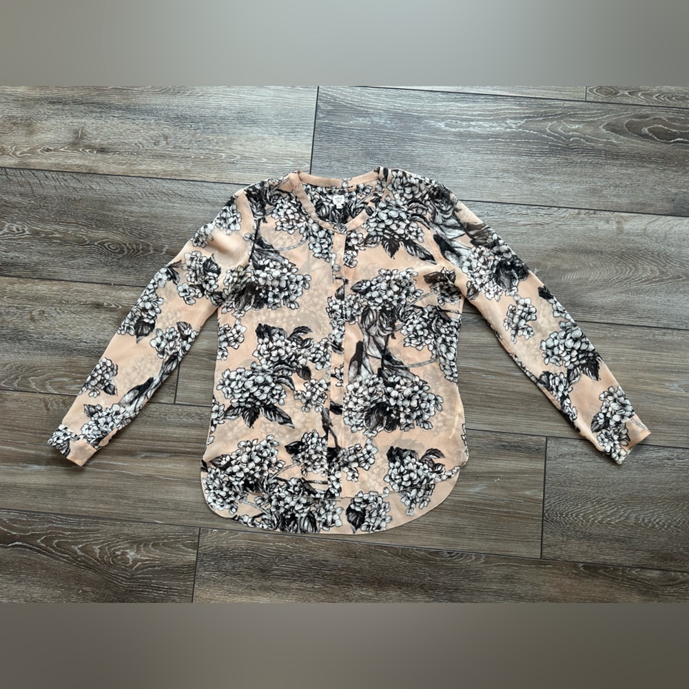 Wilfred 100% silk  Long Sleeve Blouse/ woman size S ✨Host Pick - Picture 4 of 10